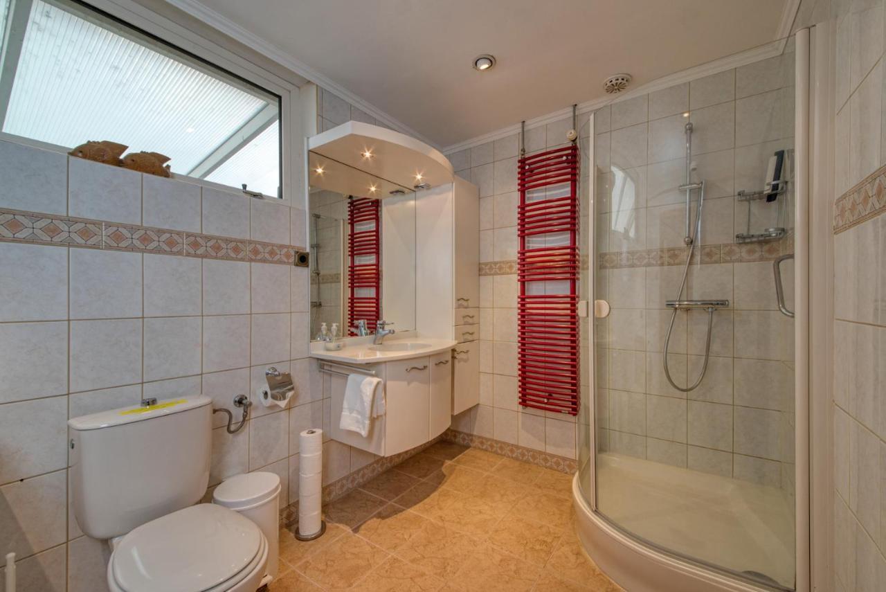 Hotel Pension 't Huys Grol Renesse Bagian luar foto